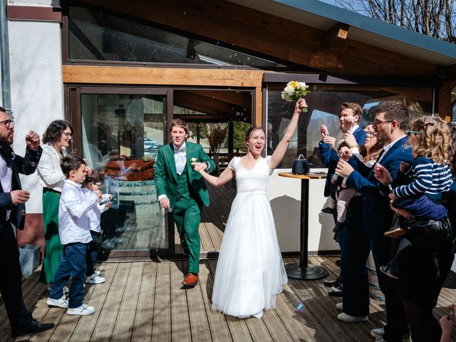 Le mariage de Jean-Baptiste et Lola à Le Haut-Bréda, Isère 38
