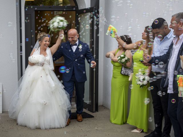 Le mariage de Christophe et Nathalie à Marseille, Bouches-du-Rhône 12