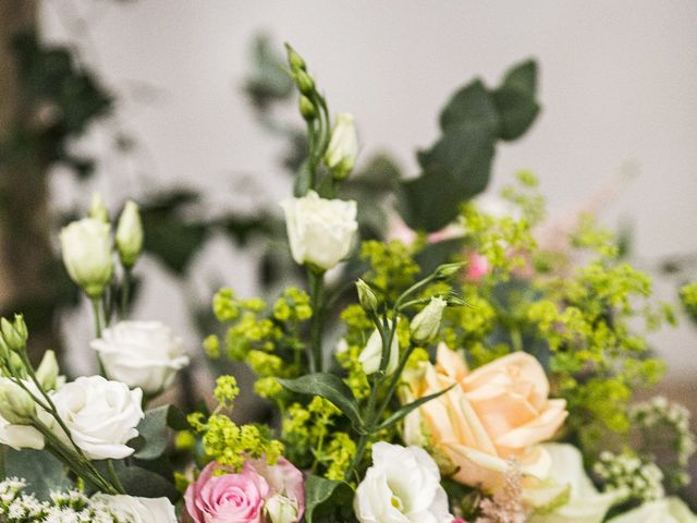 Le mariage de Romain et Célia à Châteauvillain, Haute-Marne 16