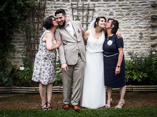 Le mariage de Romain et Célia à Châteauvillain, Haute-Marne 32