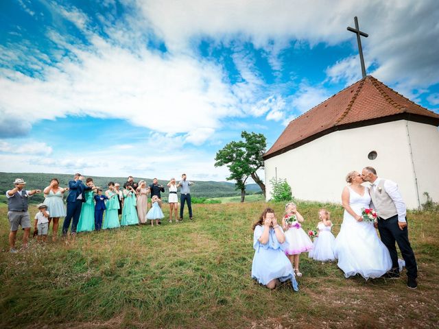 Le mariage de Victor  et Virginie à Buhl, Haut Rhin 4