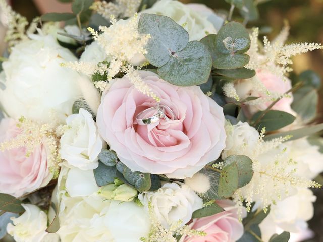 Le mariage de James et Cindy  à Cluny, Saône et Loire 1