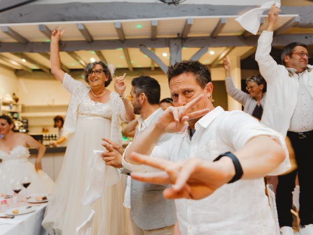 Le mariage de Pierre et Coralie à Épargnes, Charente Maritime 14