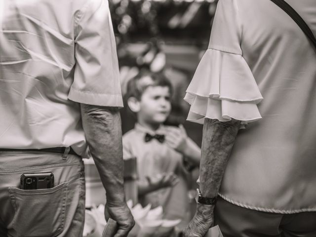 Le mariage de Simon et Marine à Rivesaltes, Pyrénées-Orientales 11