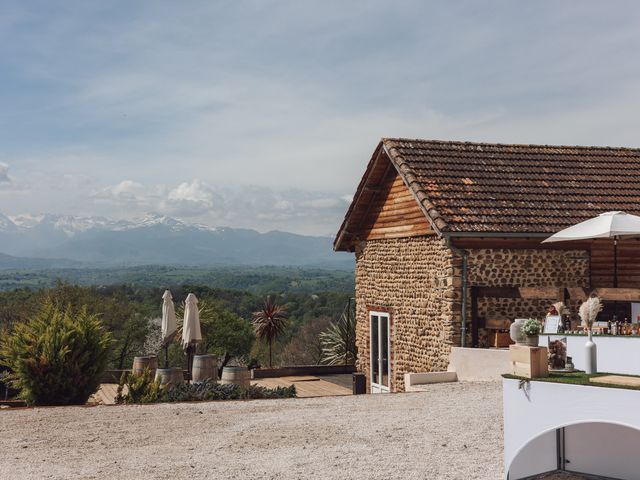 Le mariage de Adrien et Anaëlle à Tarbes, Hautes-Pyrénées 52