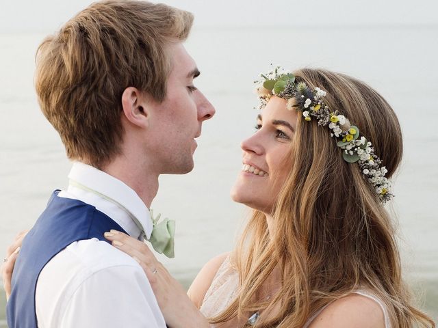 Le mariage de Maxime et Léa à Athis de l&apos;Orne, Orne 29