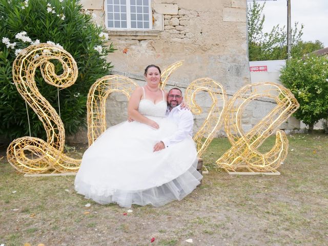 Le mariage de Patrick et Jessica  à Salles-Lavalette, Charente 2