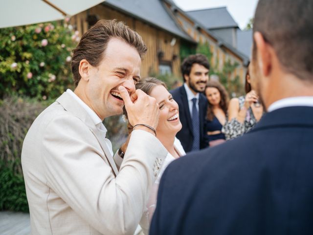 Le mariage de Victor et Alexia à Deauville, Calvados 32