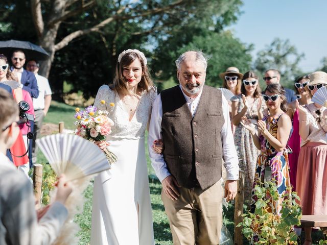 Le mariage de Matthieu et Lucie à Fleurie, Rhône 39