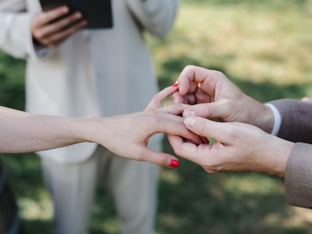 Le mariage de Matthieu et Lucie à Fleurie, Rhône 47