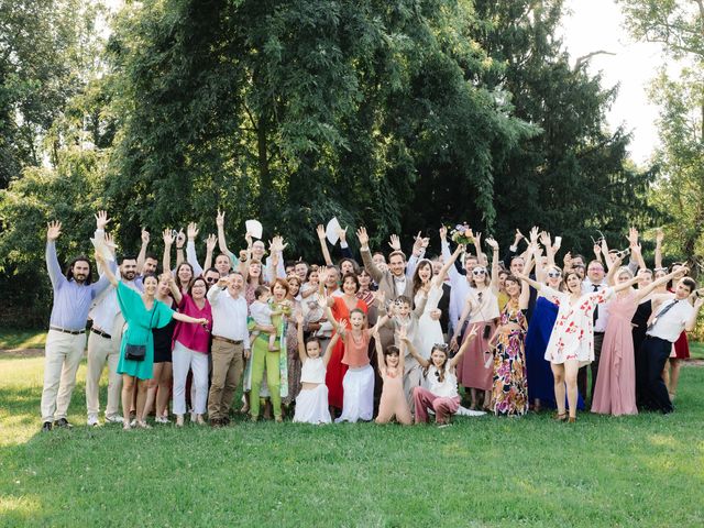 Le mariage de Matthieu et Lucie à Fleurie, Rhône 56