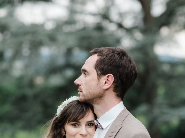 Le mariage de Matthieu et Lucie à Fleurie, Rhône 71