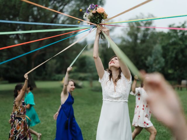 Le mariage de Matthieu et Lucie à Fleurie, Rhône 75