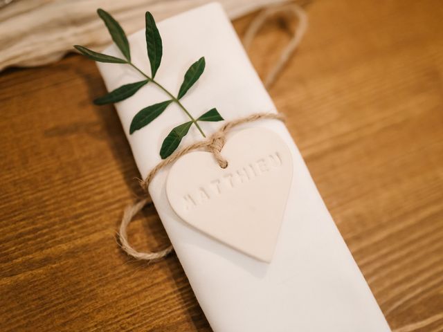 Le mariage de Matthieu et Lucie à Fleurie, Rhône 81