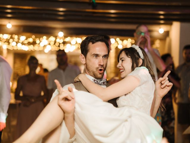 Le mariage de Matthieu et Lucie à Fleurie, Rhône 88
