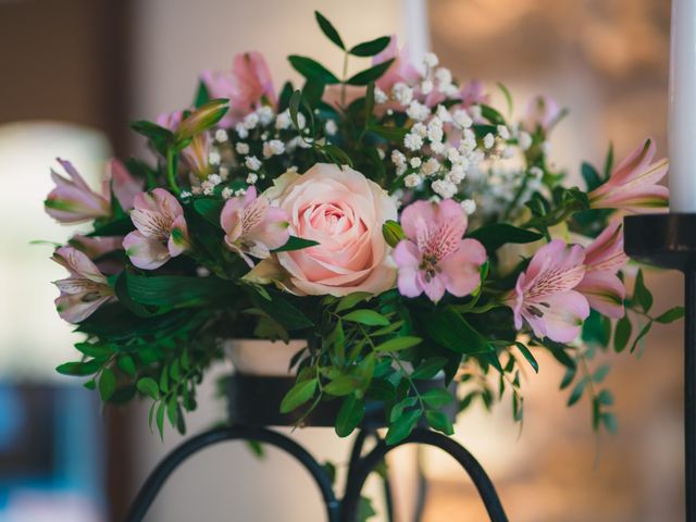 Le mariage de Julien et Mélanie à Légny, Rhône 35