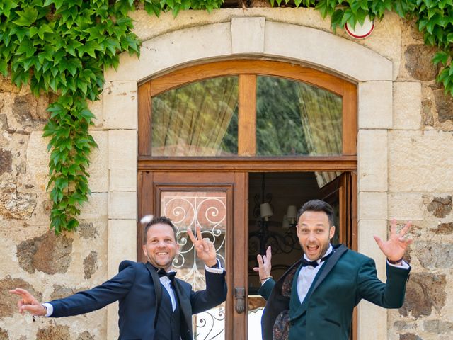 Le mariage de Damien et Anthony à Roiffieux, Ardèche 8