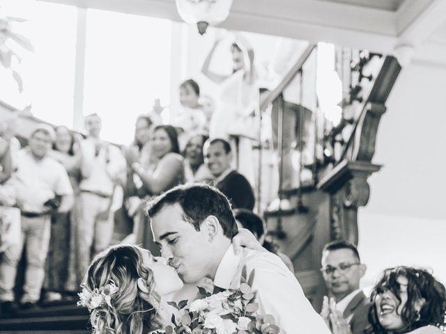 Le mariage de Xavier et Marine à Saint-Gilles les Bains, La Réunion 10