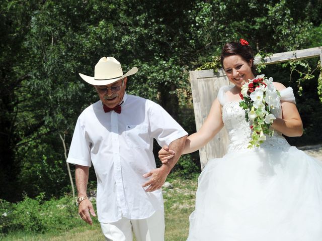 Le mariage de Philippe et Alizée  à Nyons, Drôme 27