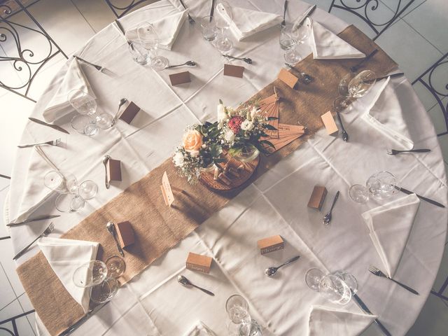 Le mariage de Romain et Claire à Le Bois-d&apos;Oingt, Rhône 15