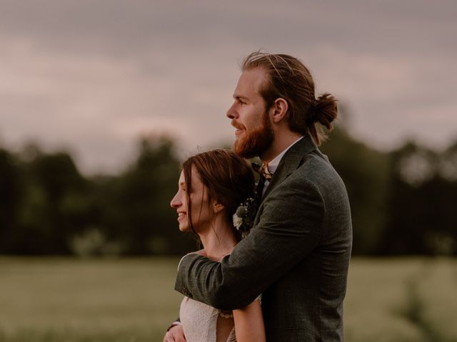 Le mariage de Robin et Audrey à Châteaudouble, Drôme 69