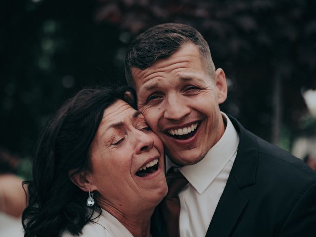 Le mariage de Adrien et Anne-Laure à Saint-André-de-Chalencon, Haute-Loire 33