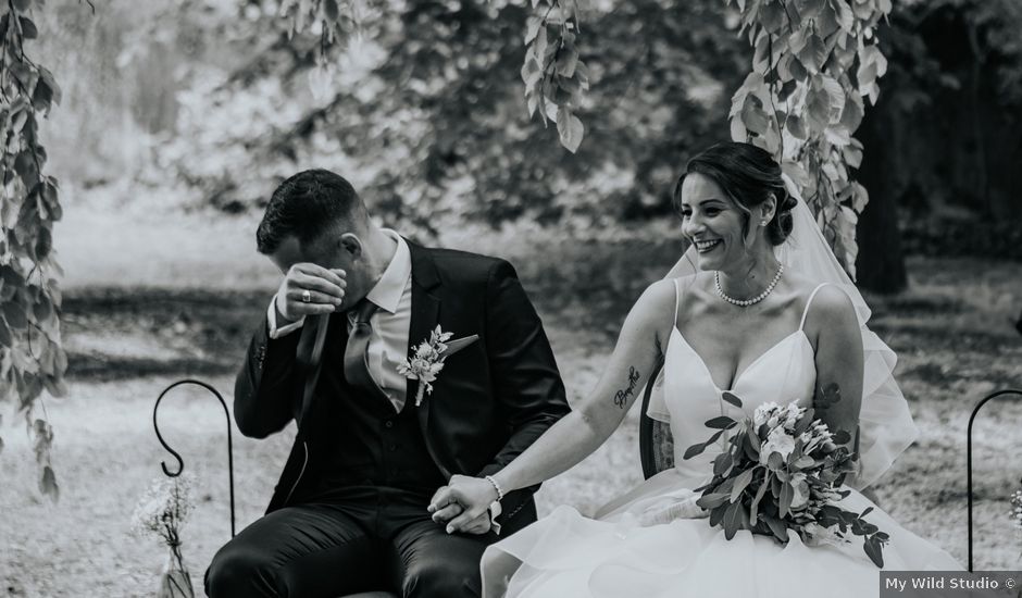 Le mariage de Adrien et Anne-Laure à Saint-André-de-Chalencon, Haute-Loire