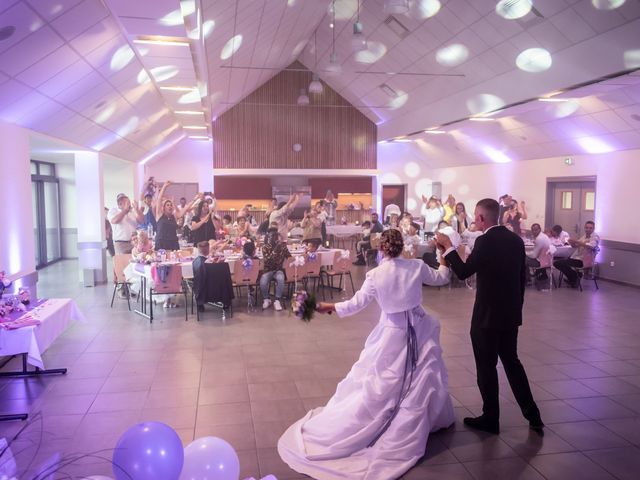 Le mariage de Jordane et Anne-Sophie à Montbeugny, Allier 16