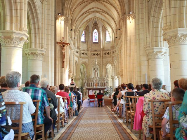 Le mariage de Romain et Sandra à Bricquebec, Manche 21