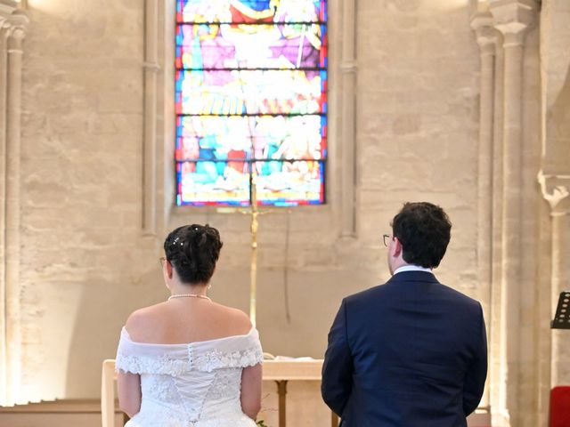Le mariage de Alexandre et Louise à Saint-Fargeau-Ponthierry, Seine-et-Marne 15