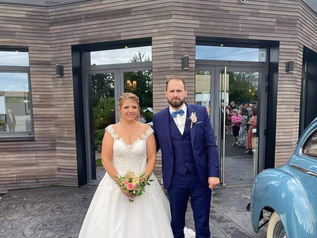 Le mariage de Julien et Vanessa à Cambrai, Nord 3