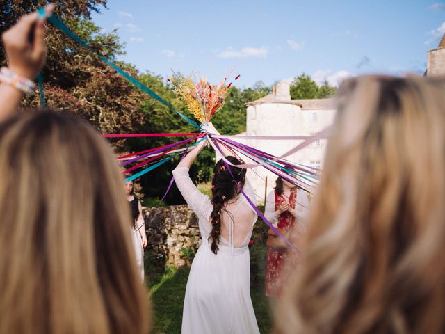 Le mariage de Karim et Gaëtane à Ceilloux, Puy-de-Dôme 12