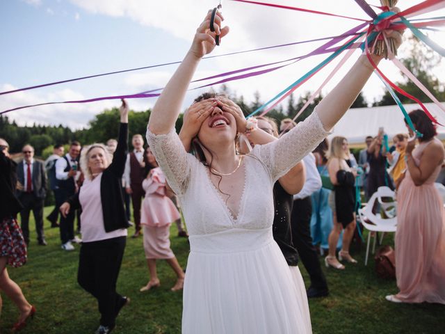 Le mariage de Karim et Gaëtane à Ceilloux, Puy-de-Dôme 16