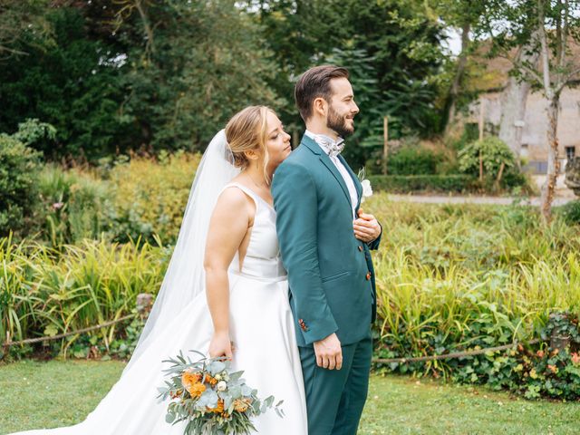 Le mariage de Arnaud et Charlotte à Courseulles-sur-Mer, Calvados 2