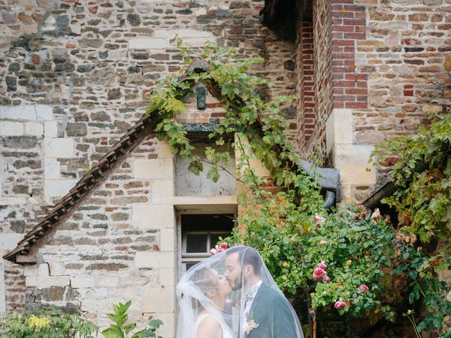 Le mariage de Arnaud et Charlotte à Courseulles-sur-Mer, Calvados 7