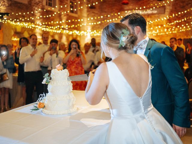 Le mariage de Arnaud et Charlotte à Courseulles-sur-Mer, Calvados 12