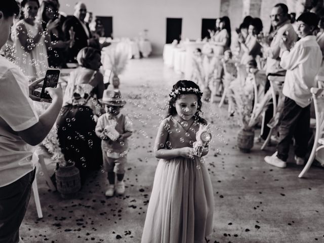 Le mariage de Kevin et Roxane à Auch, Gers 37