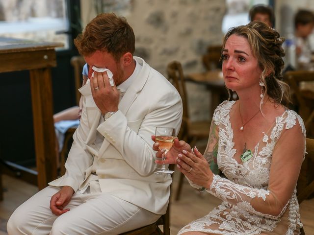 Le mariage de Germain et Julie à Saint-Aubin-des-Ormeaux, Vendée 6