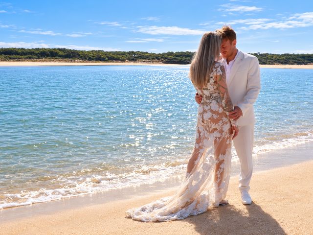 Le mariage de Germain et Julie à Saint-Aubin-des-Ormeaux, Vendée 33