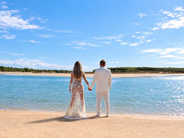 Le mariage de Germain et Julie à Saint-Aubin-des-Ormeaux, Vendée 38