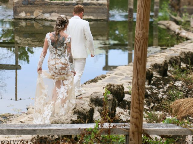 Le mariage de Germain et Julie à Saint-Aubin-des-Ormeaux, Vendée 59