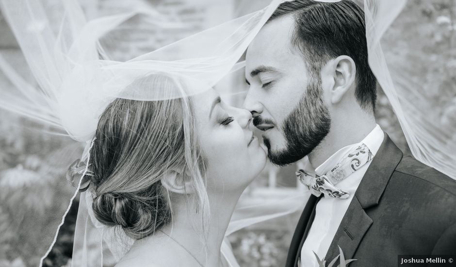 Le mariage de Arnaud et Charlotte à Courseulles-sur-Mer, Calvados