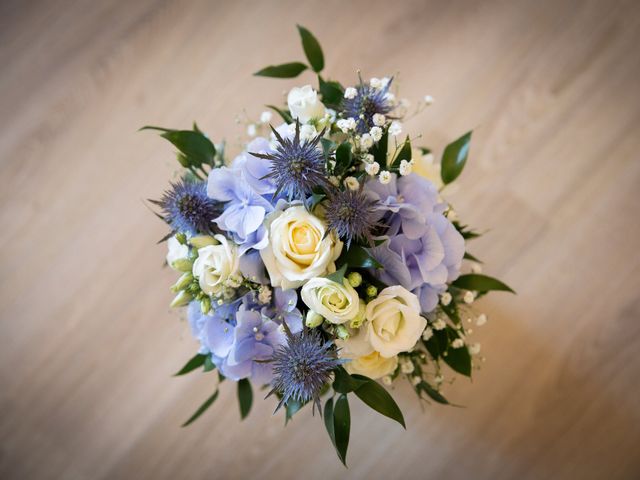 Le mariage de Thibaut et Mathilde à Salleboeuf, Gironde 5