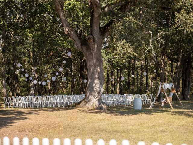 Le mariage de Thibaut et Mathilde à Salleboeuf, Gironde 20