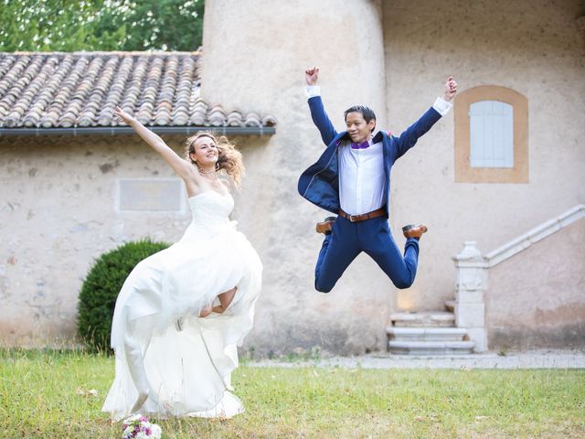 Le mariage de Hoa et Elodie à Mirabeau, Vaucluse 44