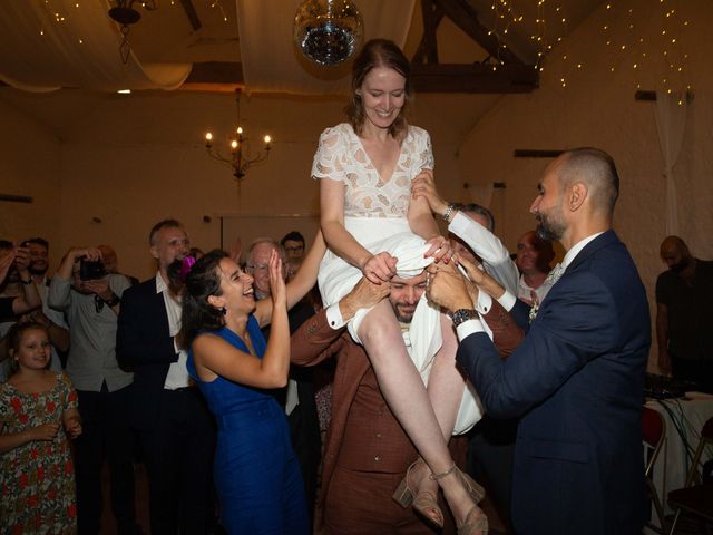 Le mariage de Ahmad et Clémence à Provins, Seine-et-Marne 82