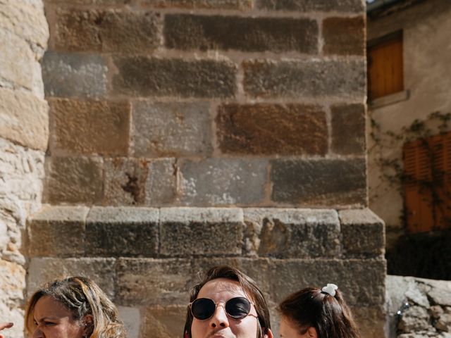 Le mariage de Yannick et Mélanie à Issoire, Puy-de-Dôme 24