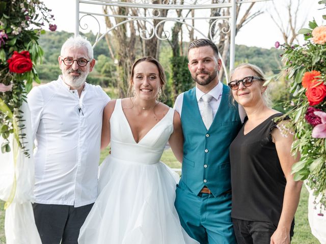 Le mariage de Loïc et Sarah à Lédignan, Gard 24