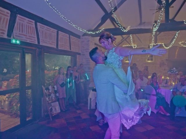 Le mariage de Cédric et Angélique à Saint-Gervais-en-Vallière, Saône et Loire 24