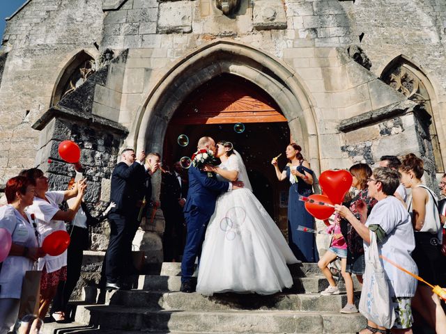 Le mariage de Maxime et Alexandra à Dieppe, Seine-Maritime 32